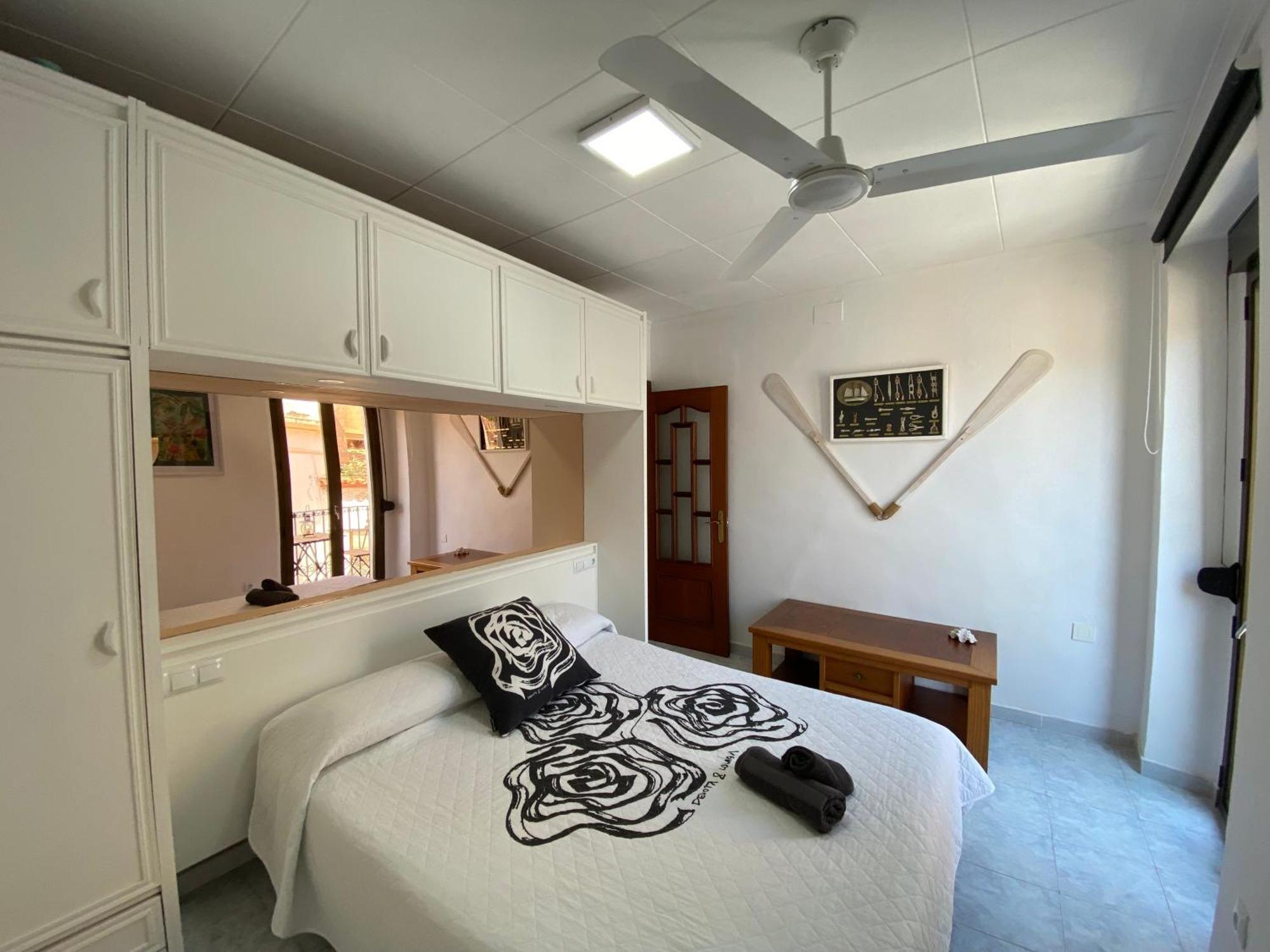 Apartaments Portbou Costa Brava מראה חיצוני תמונה